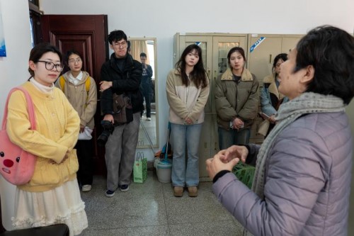 江蘇師范大學傳媒與影視學院以光影傳遞黨員溫度